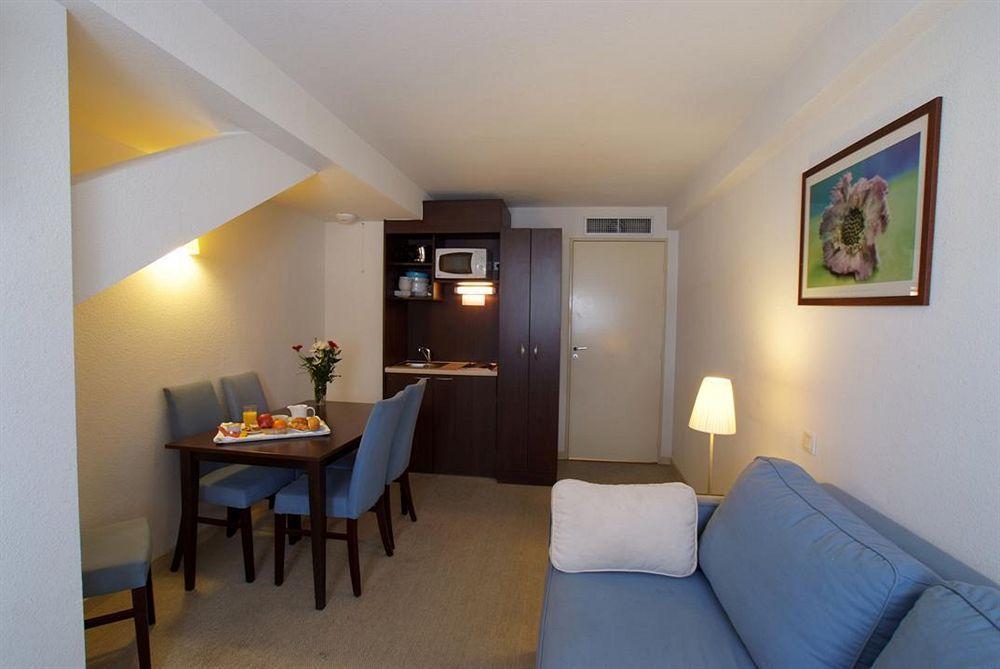 Appart'Hotel Saint Jean Lourdes Room photo
