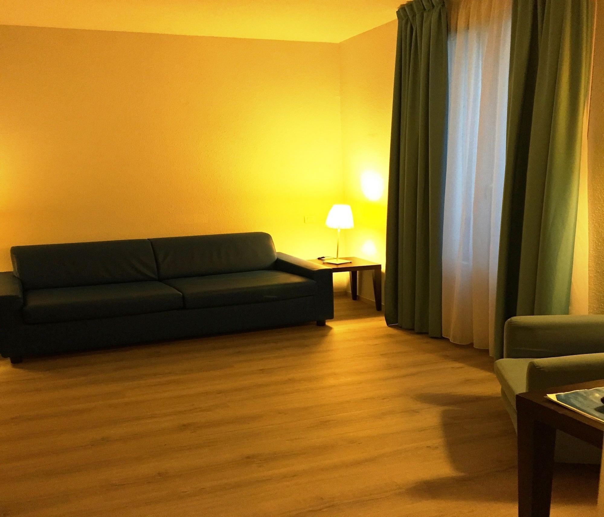 Appart'Hotel Saint Jean Lourdes Exterior photo