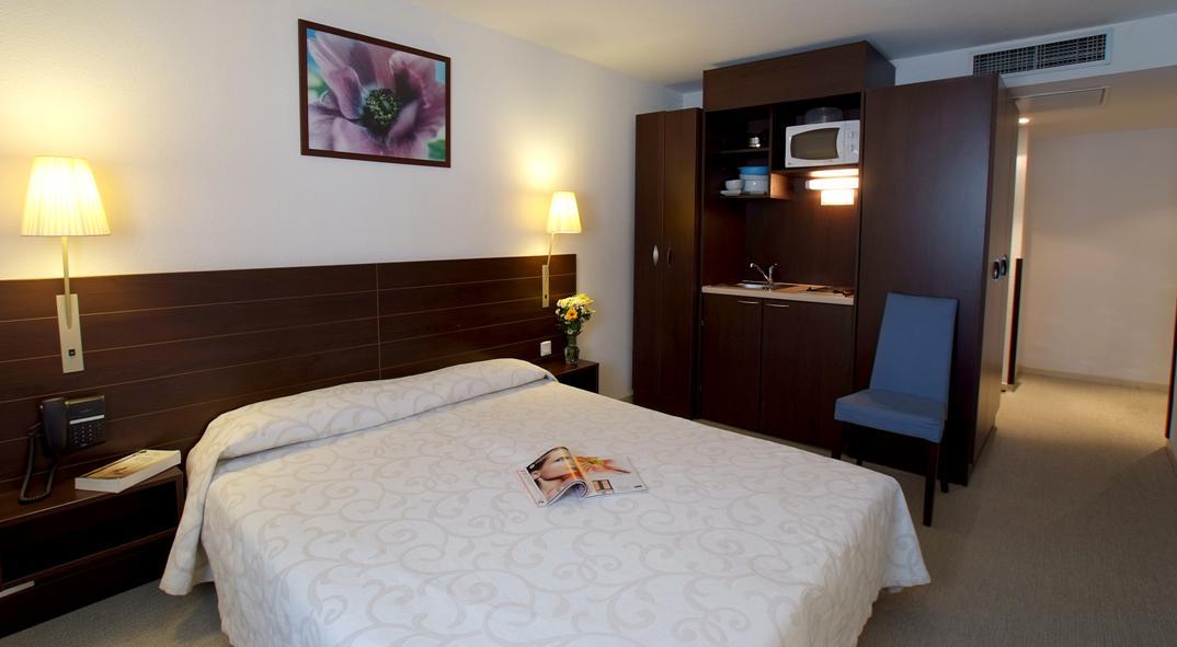 Appart'Hotel Saint Jean Lourdes Room photo