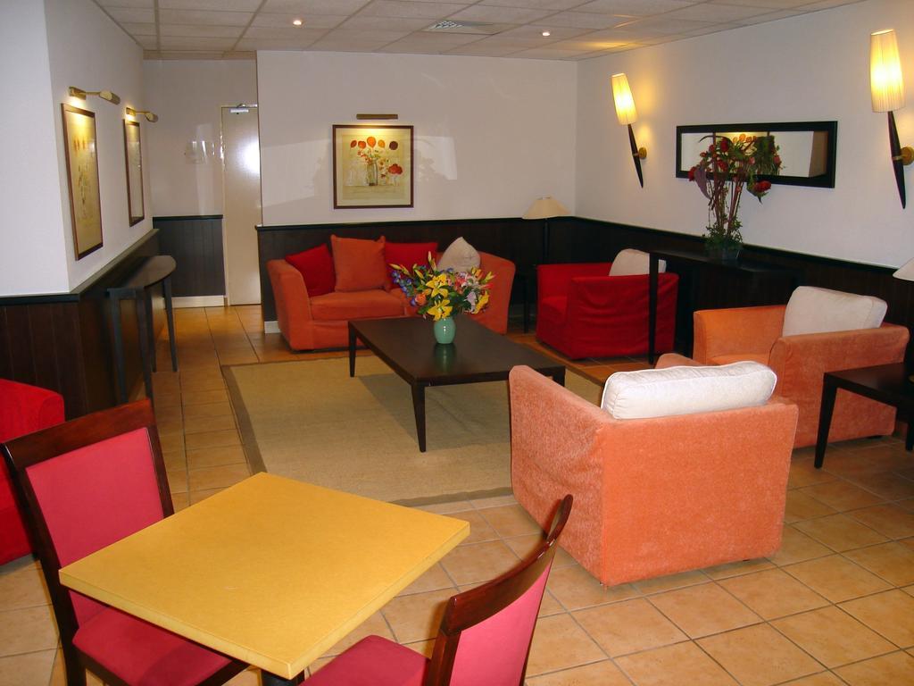 Appart'Hotel Saint Jean Lourdes Exterior photo